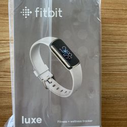 NEW Fitbit Luxe -2