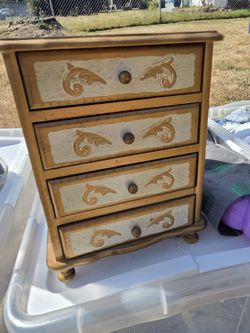 Jewelry Music Box Vintage
