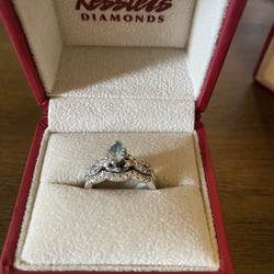 Engagement Ring Blue Diamond