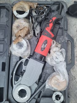 Heavy duty pipe threading kit