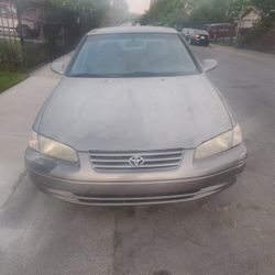 1999 Toyota Camry