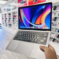 MacBook Air 2018 i5 8gb Ram 256gb