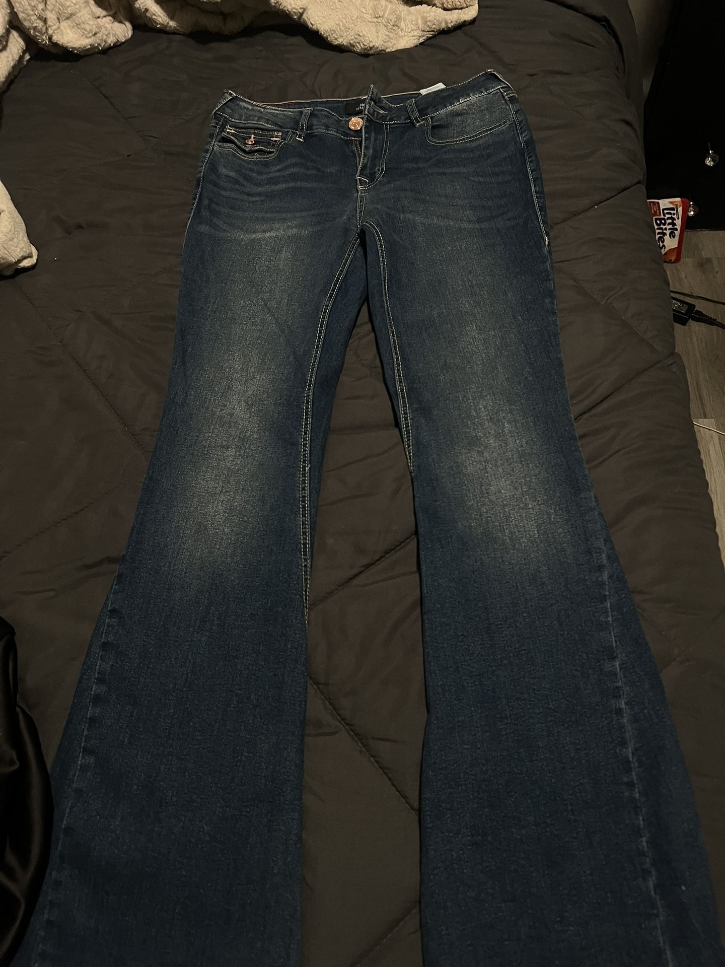 Worn Once 28 Viral True Religion Jeans & Flared