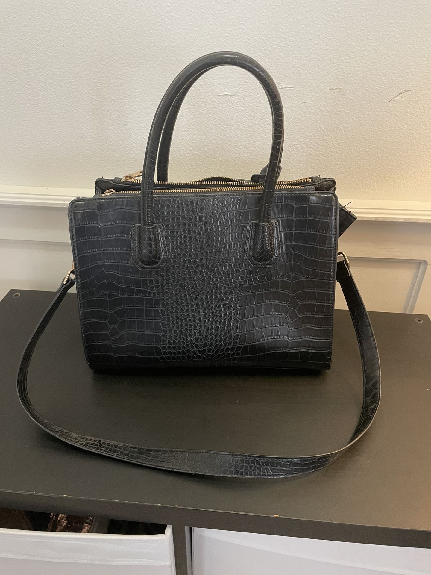 Like New Large Black Handbag.