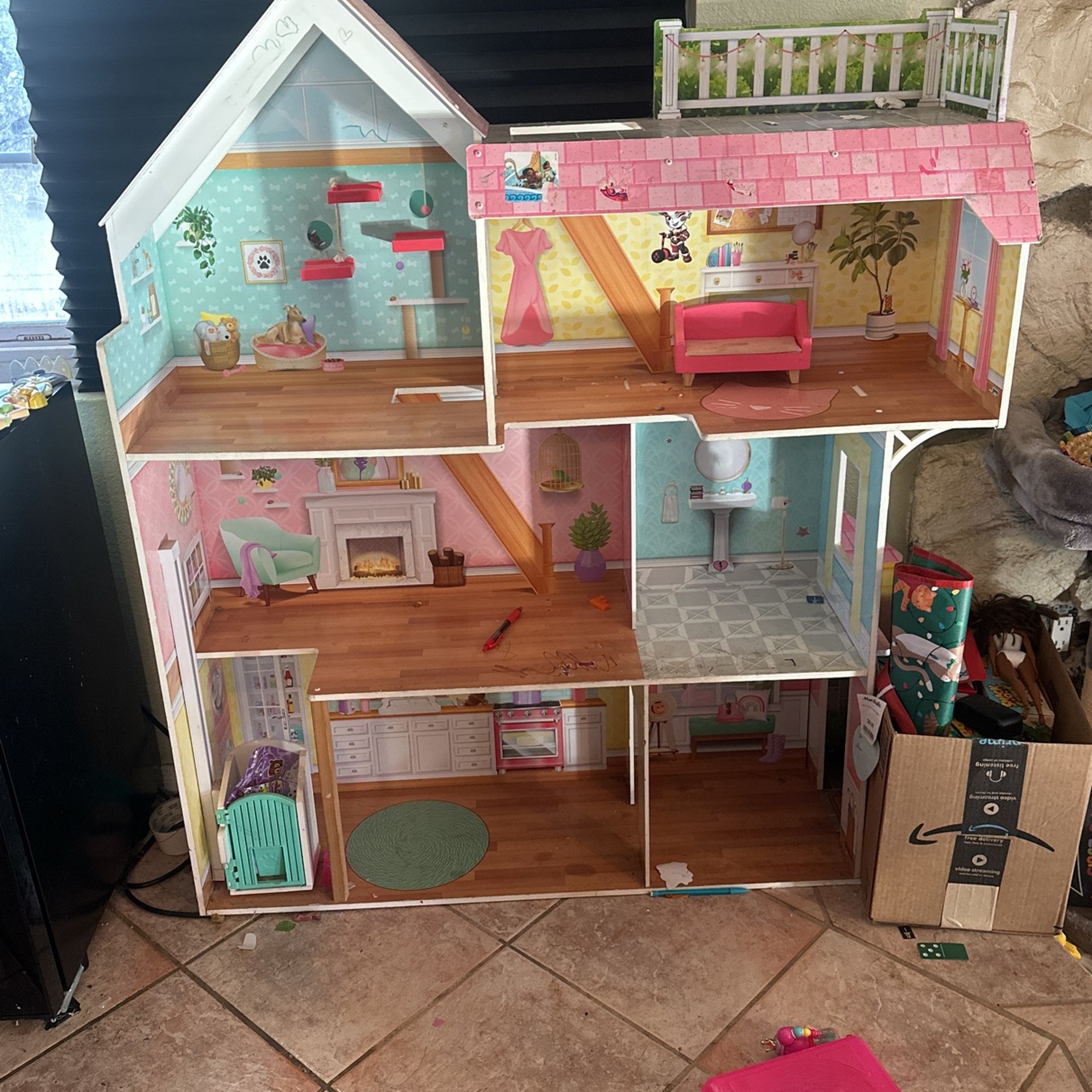 Used Doll House