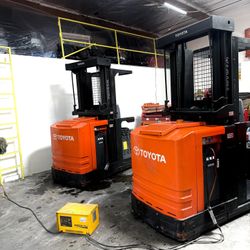 Forklift