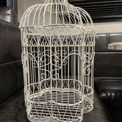 Great Metal Bird Cage Used For Wedding Event. Great For A Yard Decoration 