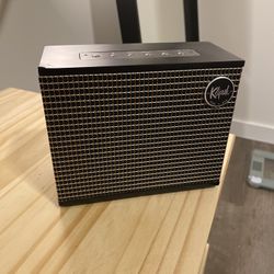 	Klipsch - Heritage Series Groove Portable Bluetooth Speaker - Matte Black