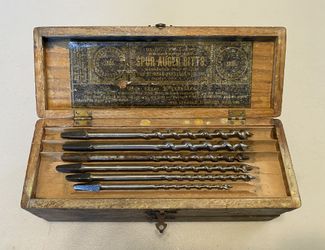 VINTAGE SPUR AUGER BITTS & WOOD CASE