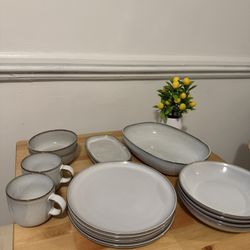 Ikea Dinnerware Set