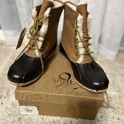 Duck Boots Size 9 *NEW*