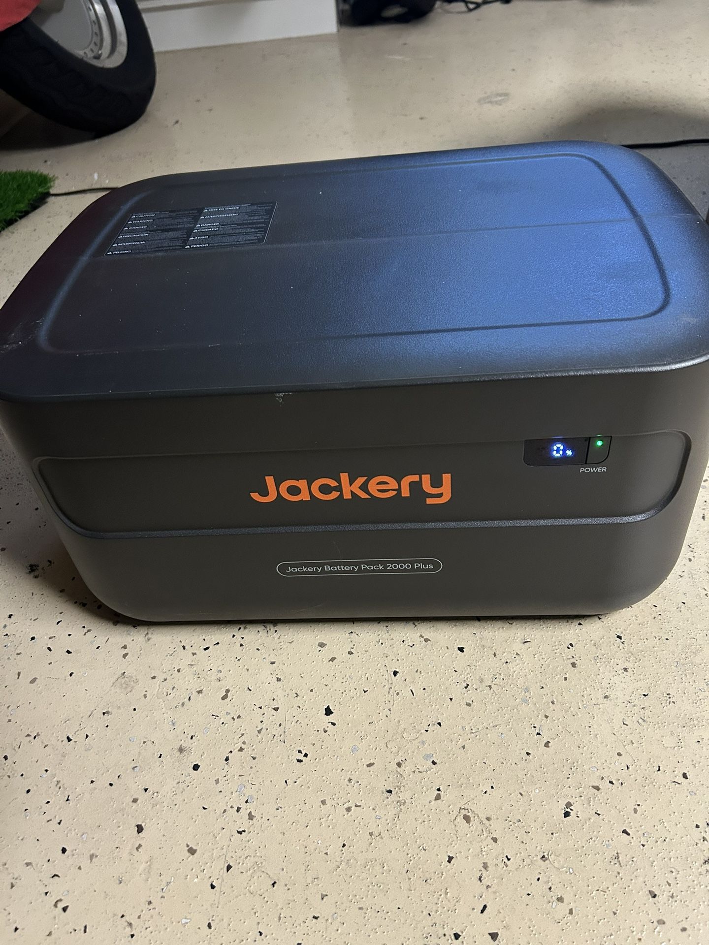 2042.8Wh Jackery Battery Pack 2000 Plus