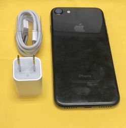 iPhone 7 128GB Factory Unlocked