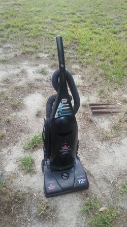 Black. Brissel. Vaccum