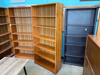 Tall Honey Maple Finished 6 Shelf Bookcase