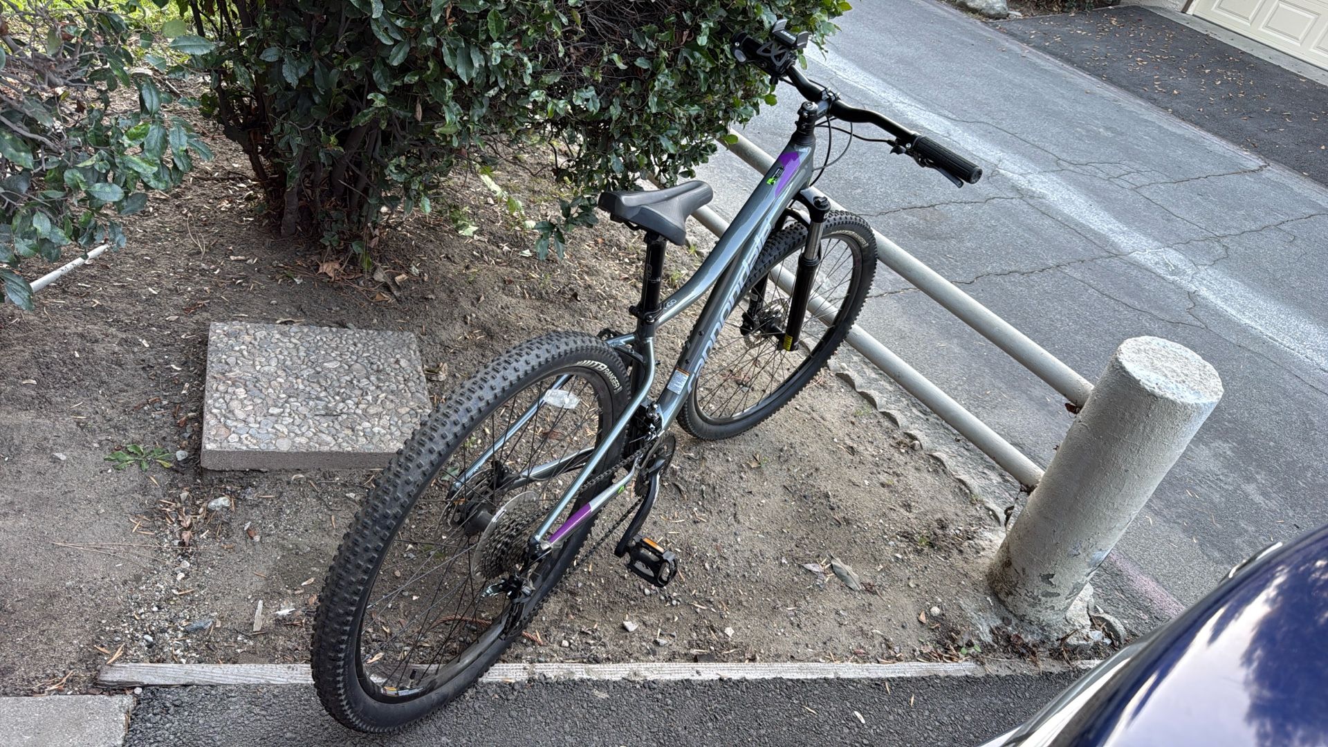 2020 Cannondale Trail Tango 6 Womens Mountain Bike