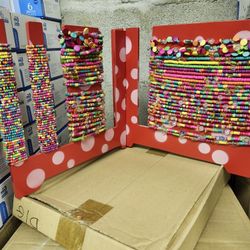 Rings-bracelets- Necklaces In Red Beads  Of  Blue  And Green  