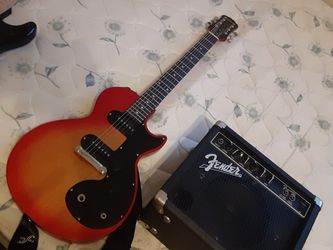 Epiphone les Paul With A Fender Amp