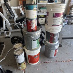 Free Paint (chandler Blvd And 46st)