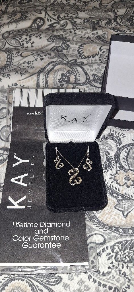 Jane Seymour for Kay Jewelers Sterling Silver 925 Open Heart necklace And Matching Earrings.