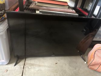 40 Inch Flat Screen TV with Stand
