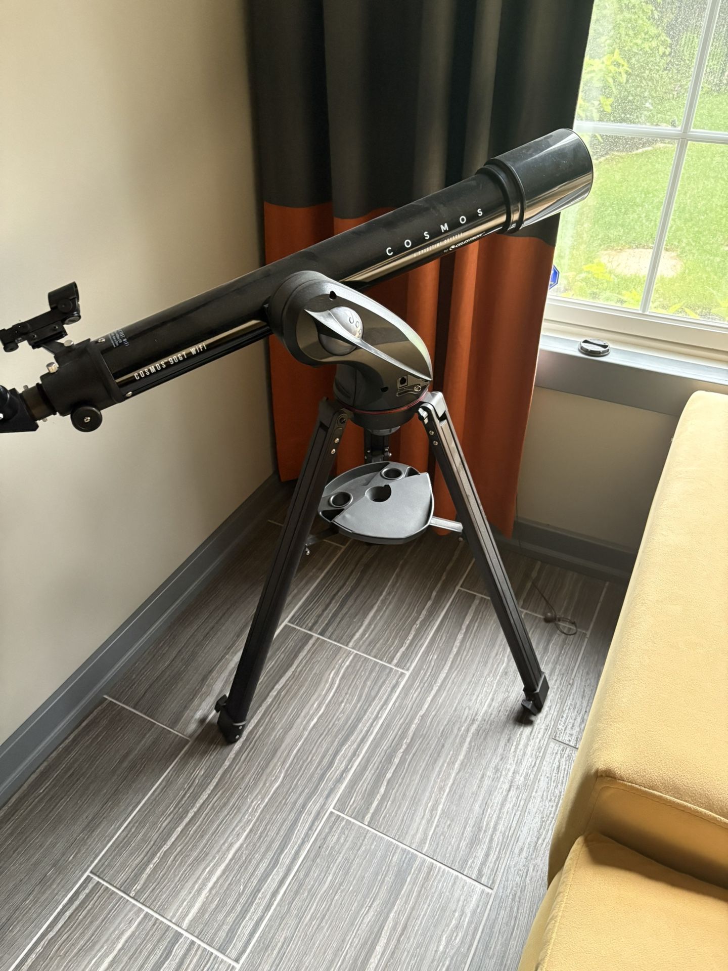Cosmos 90GT WiFi Telescope