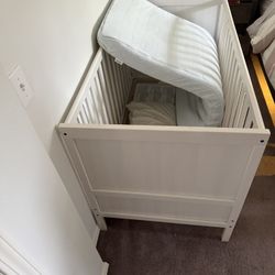 Crib - White 