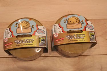 SDCC Exclusive Hello Kitty x Squishy Dumplings