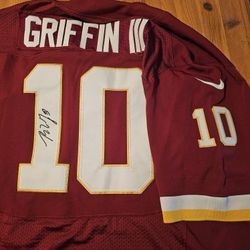 RG 3 Signed  Redskins Jersey 