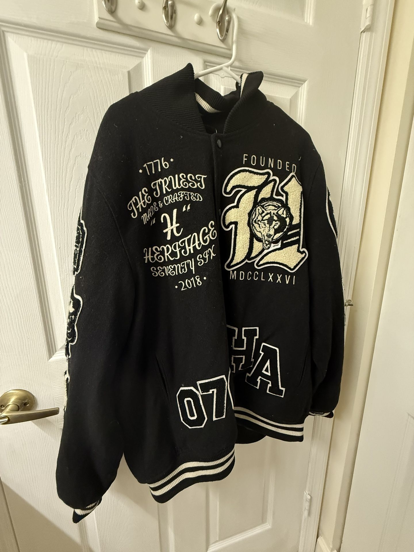 3xL American Heritage “Lone Wolf” Letterman Varsity Jacket