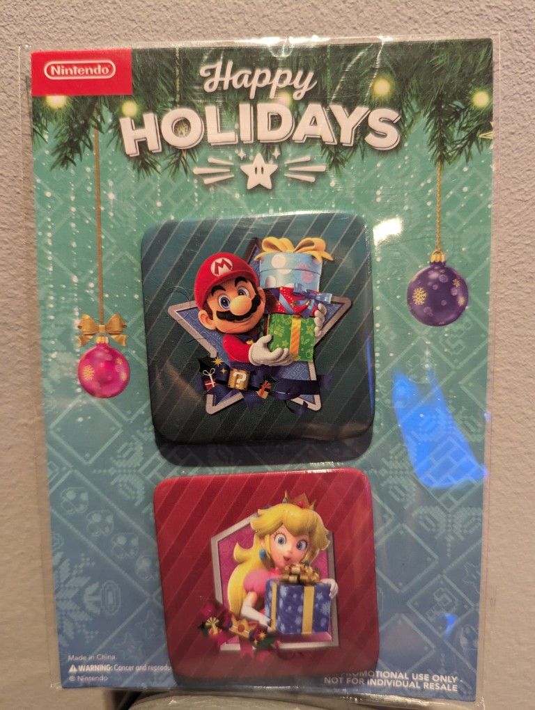 Nintendo Happy Holidays 2022 Chistmas Promo Pin Set Mario & Peach NEW & SEALED
