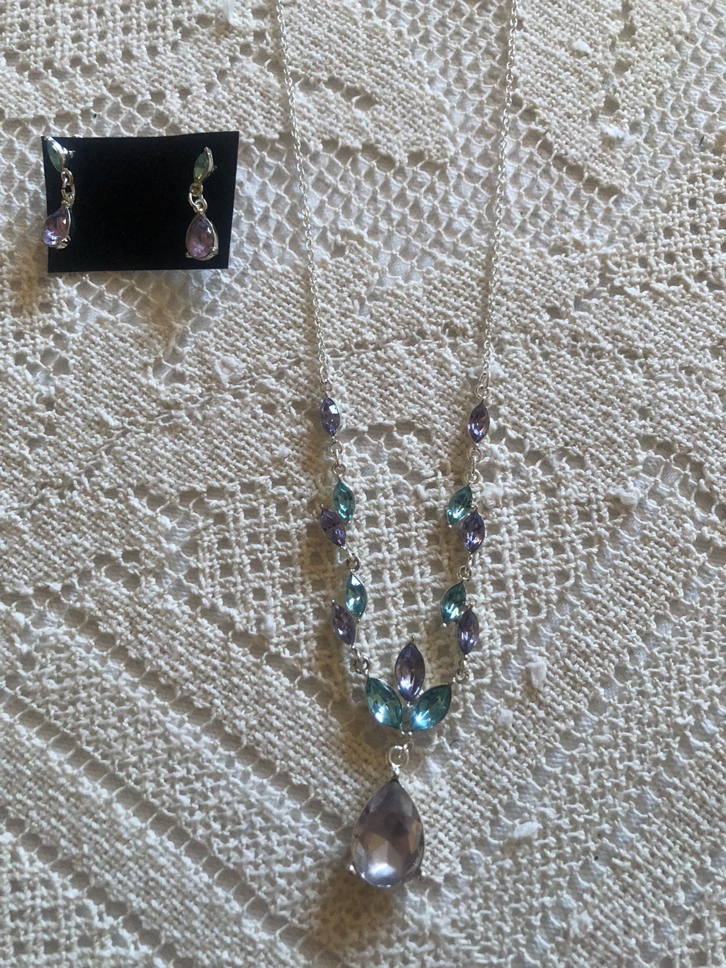 Beautiful Silver tone Blue And Purple Rhinestone Jewelry Set