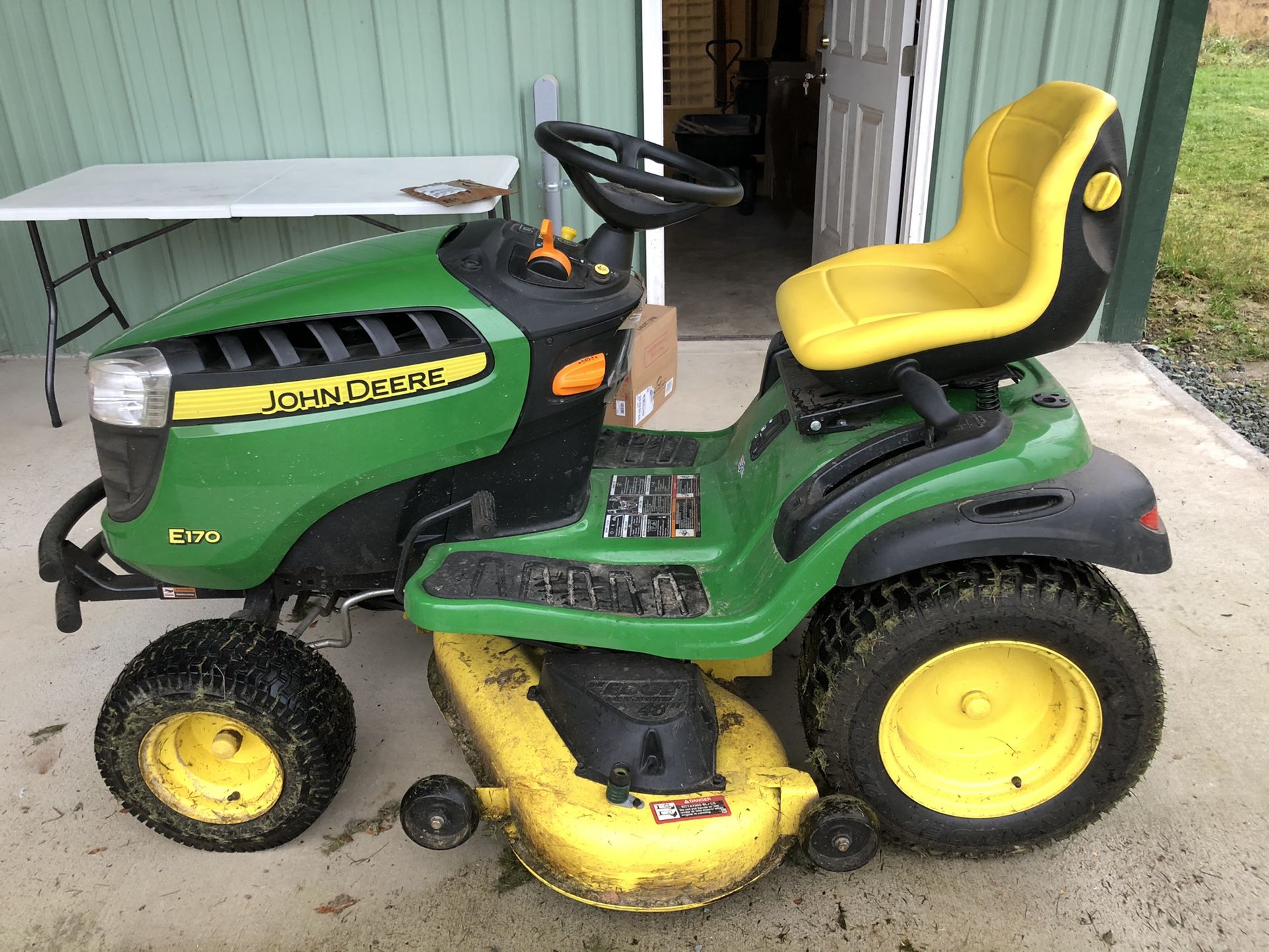 John Deere E170 Yard Tractor w/extras for Sale in Arlington, WA OfferUp