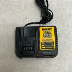 DeWalt charger DCB112