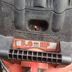  Vacuum 5 HP Wet Vac With Attachments Works Great