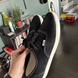Vans - Black Suede (Authentic Lowpro) 9.5Women/8Men