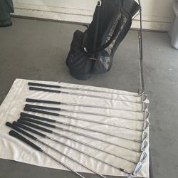 Tommy Armour 845 Iron/Golf Club Set with Bag