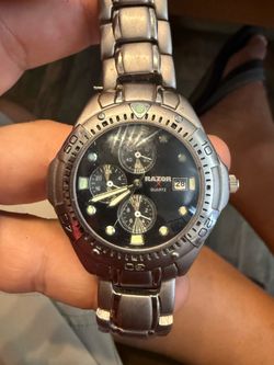 Razor watch