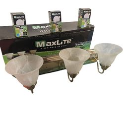 BRAND NEW BATHROOM VANITY LIGHTING WITH NEW BULBS 