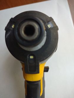 De walt impact driver