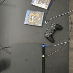 PS4 slim 1TB