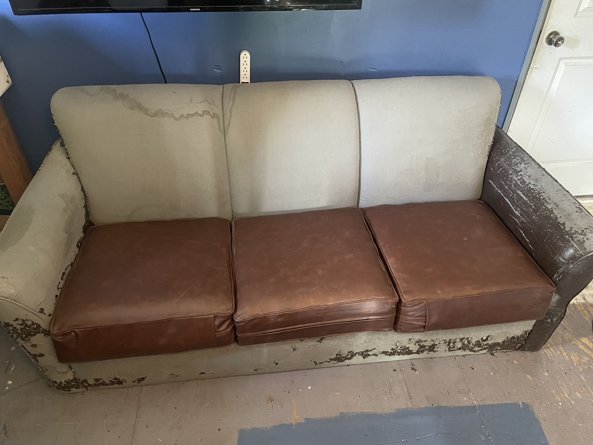 Leather Sofa w/ Pullout Mattress