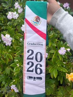 Grad sash