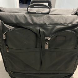 22x25 Large Tumi Garment Bag Great Condition