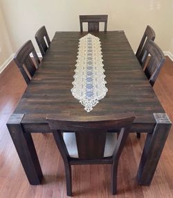 Dining room set