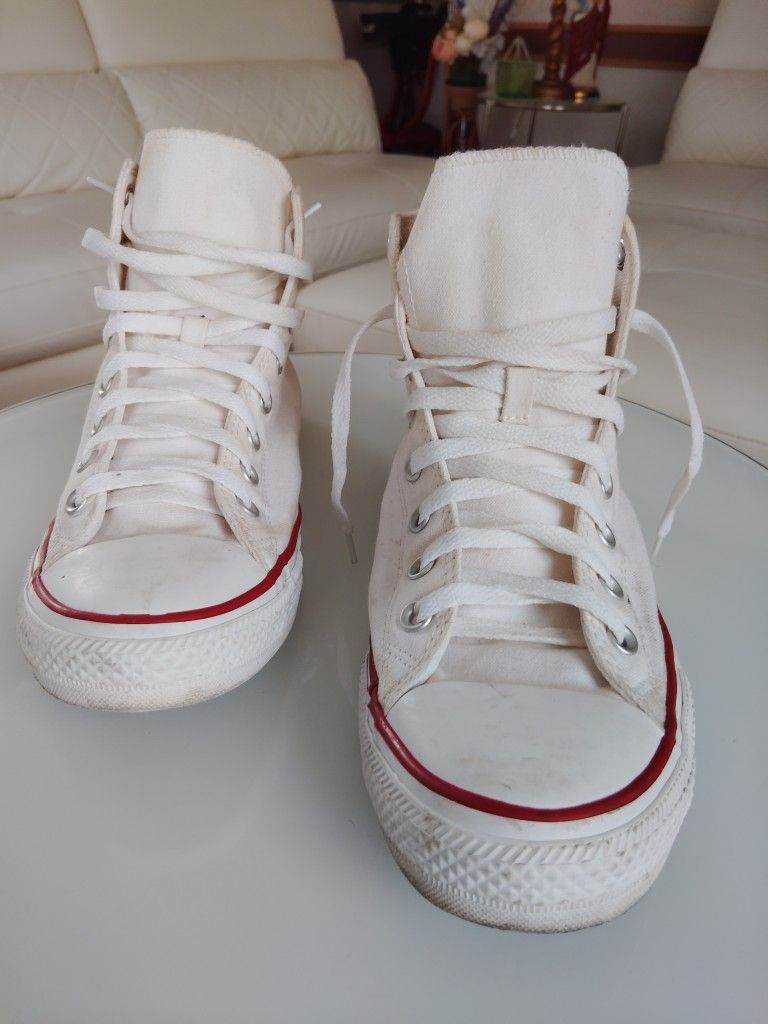 Converse Size 10