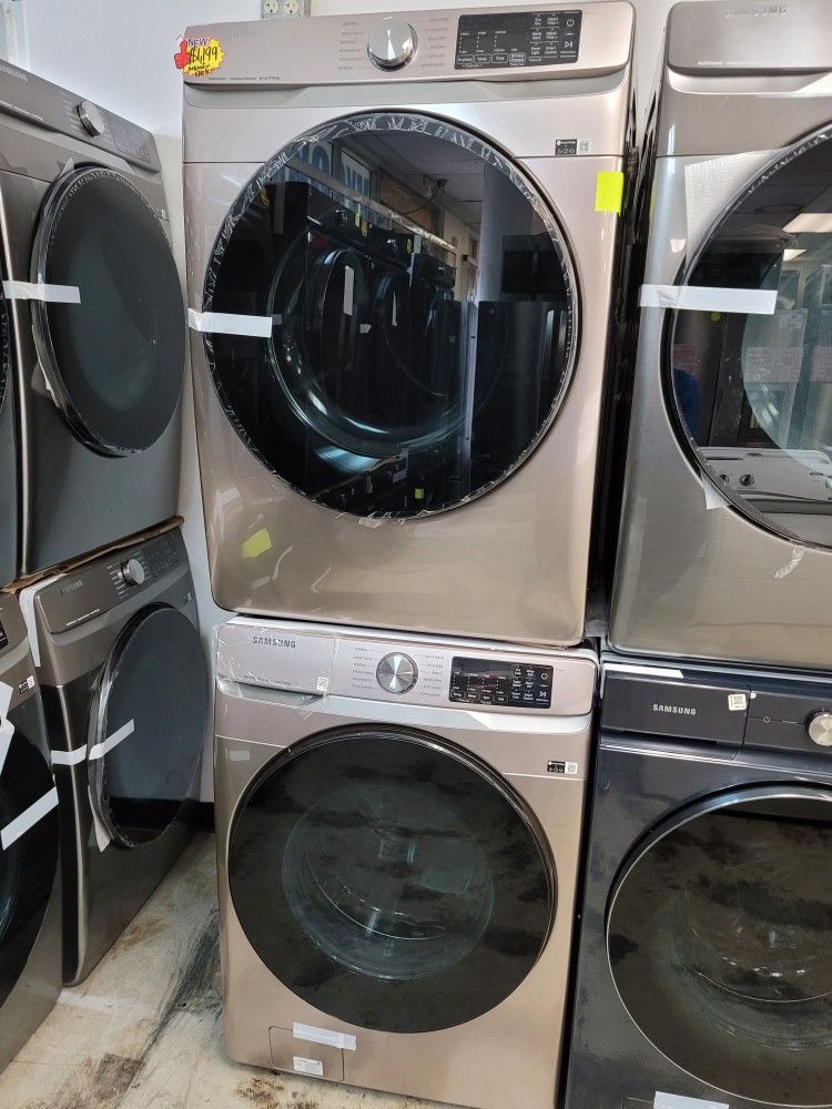 New Samsung Front Loading Washer And Stackable Electric 220volt Dryer Set In Champagne