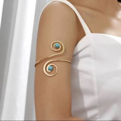 New in Stock!!! Turquoise Swirl Armband