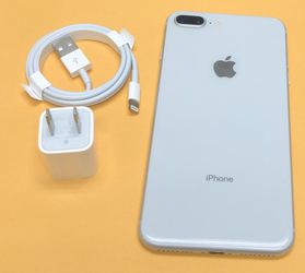 iPhone 8 Plus 64GB Factory Unlocked-Silver