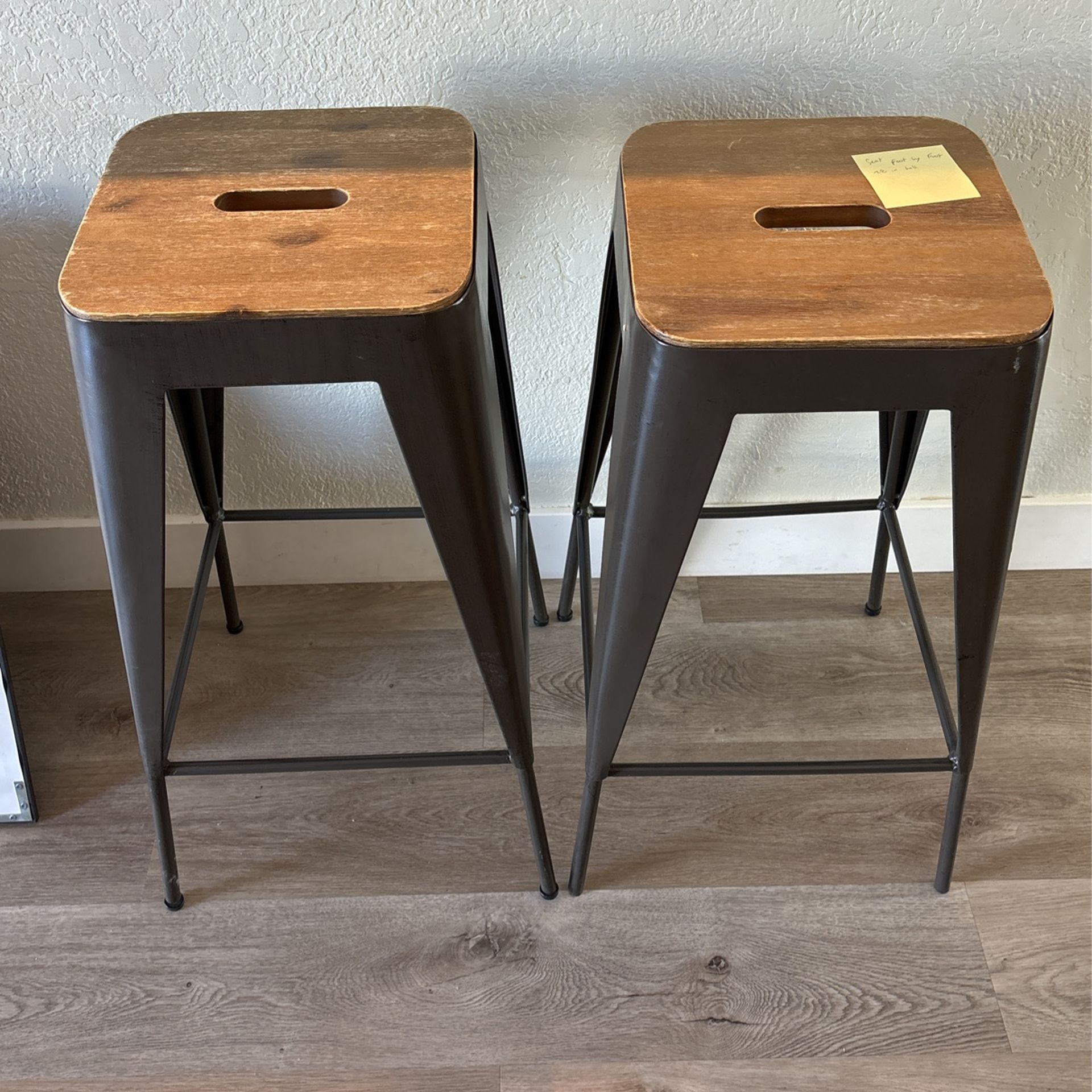 Set Of 2 Bar Stools